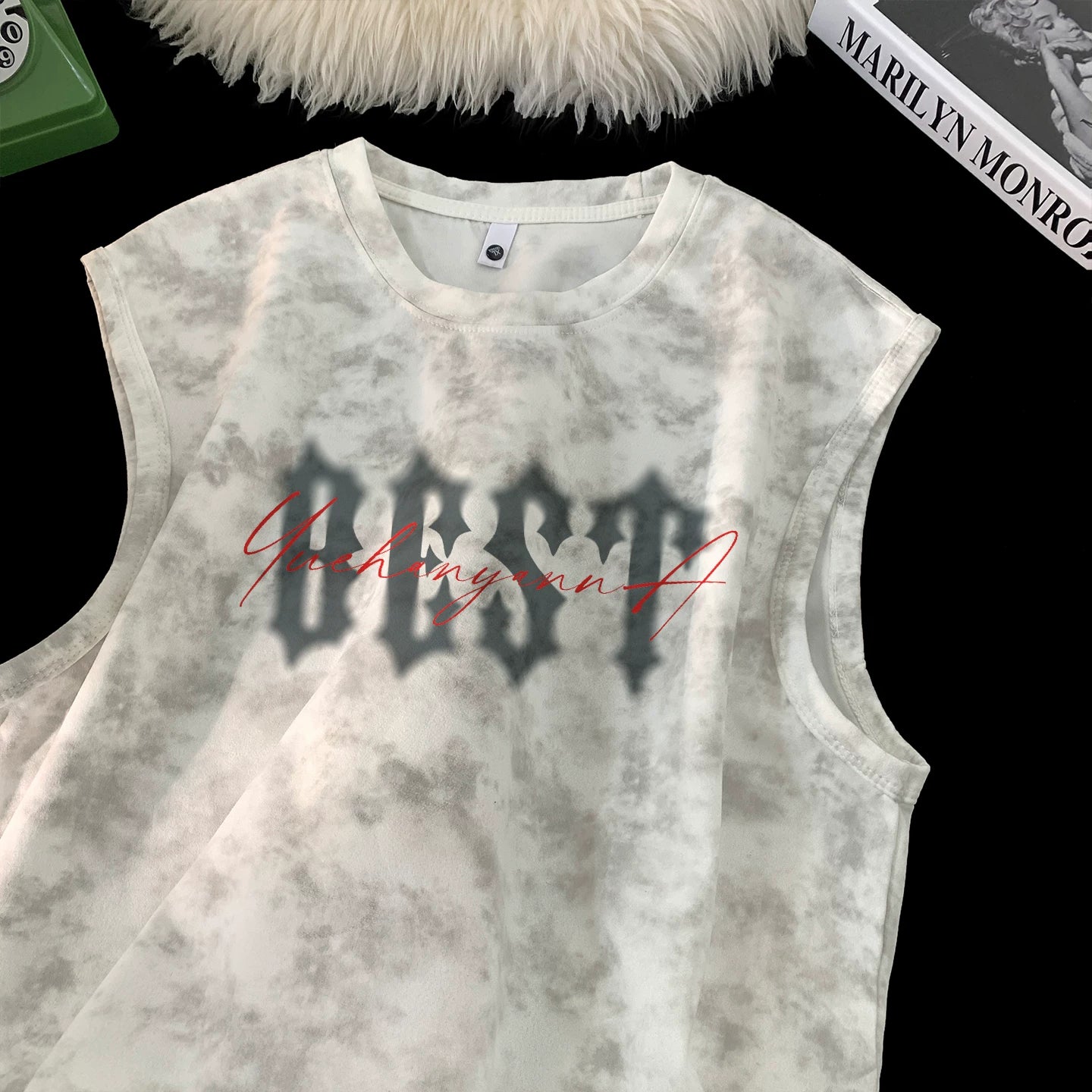 Street sleeveless shirt